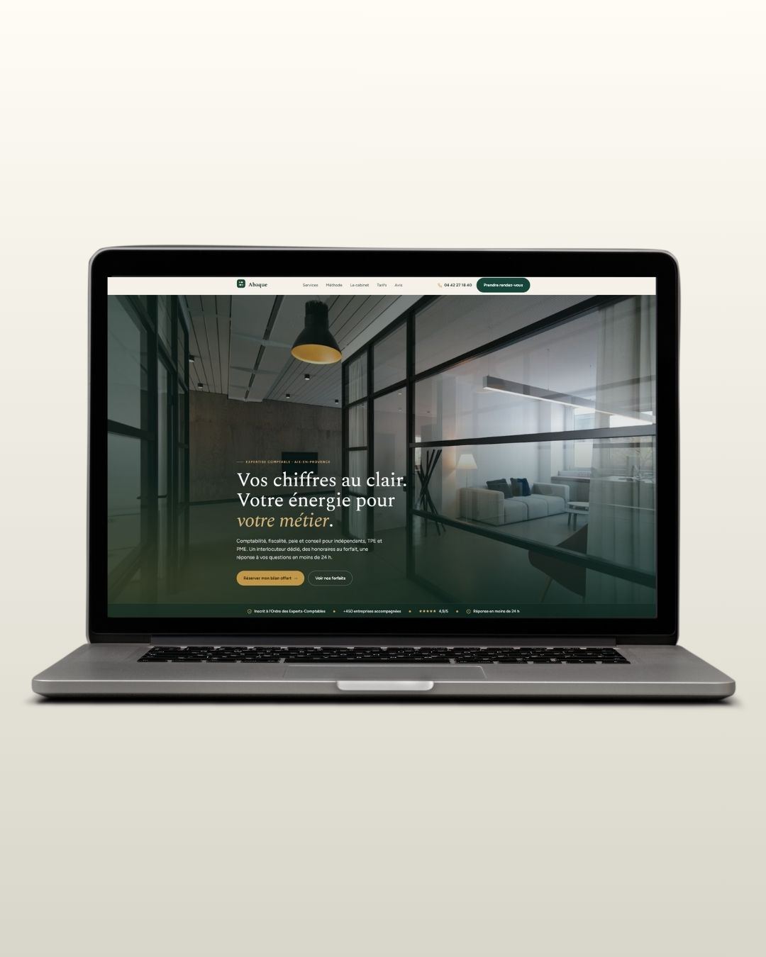Exemple de site vitrine pour un cabinet de comptabilité, conçu par EcomForge Exemple de site vitrine pour un cabinet de comptabilité, conçu par EcomForge