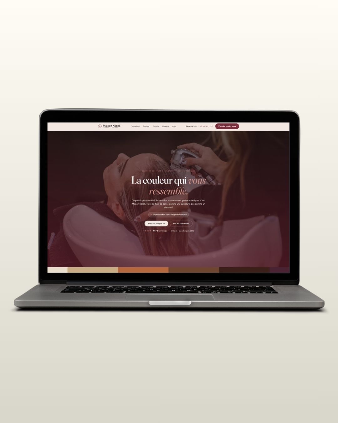 Exemple de site internet pour un salon de coiffure, conçu par EcomForge Exemple de site internet pour un salon de coiffure, conçu par EcomForge